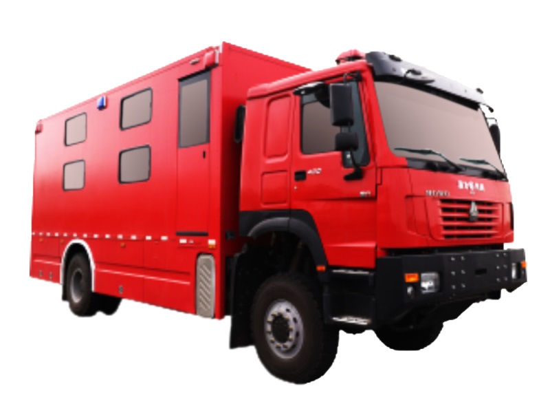 重汽王牌8人宿營車（4X4） 